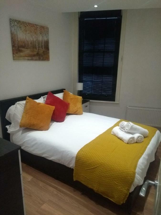 Clifton Apartment Luton  Luaran gambar