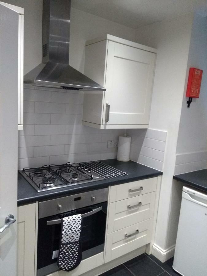 Clifton Apartment Luton  Luaran gambar
